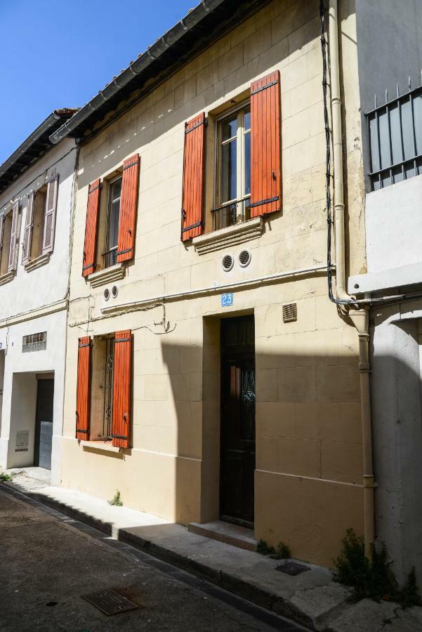 Le Sureau Leilighet Avignon Eksteriør bilde